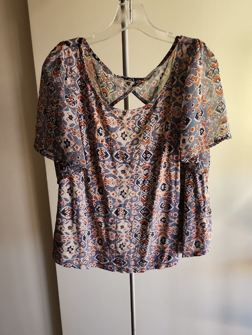 "Lucky Brand" Printed Flutter-Sleeve Blouse 💙